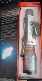 NEBO davinci 8000 lumen. LAMPE DE POCHE NEUVE, Ophalen
