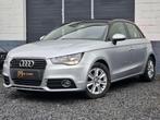 Audi A1 DSG * GPS * (bj 2013, automaat), Auto's, Automaat, Stof, Zwart, 4 cilinders