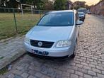 VW TOURAN BENZENE, Voorwielaandrijving, Stof, 4 cilinders, Particulier