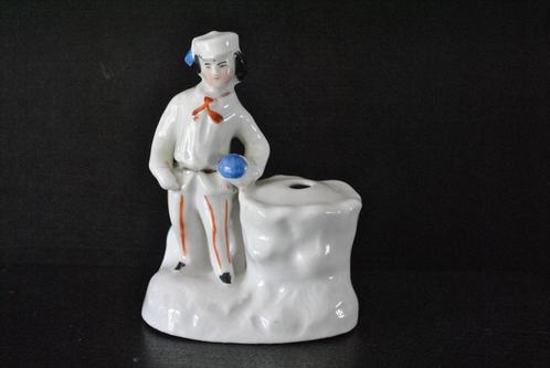 19e eeuws porseleinen beeldje Titi Parisian Gavroche cap, Antiek en Kunst, Antiek | Porselein, Ophalen of Verzenden