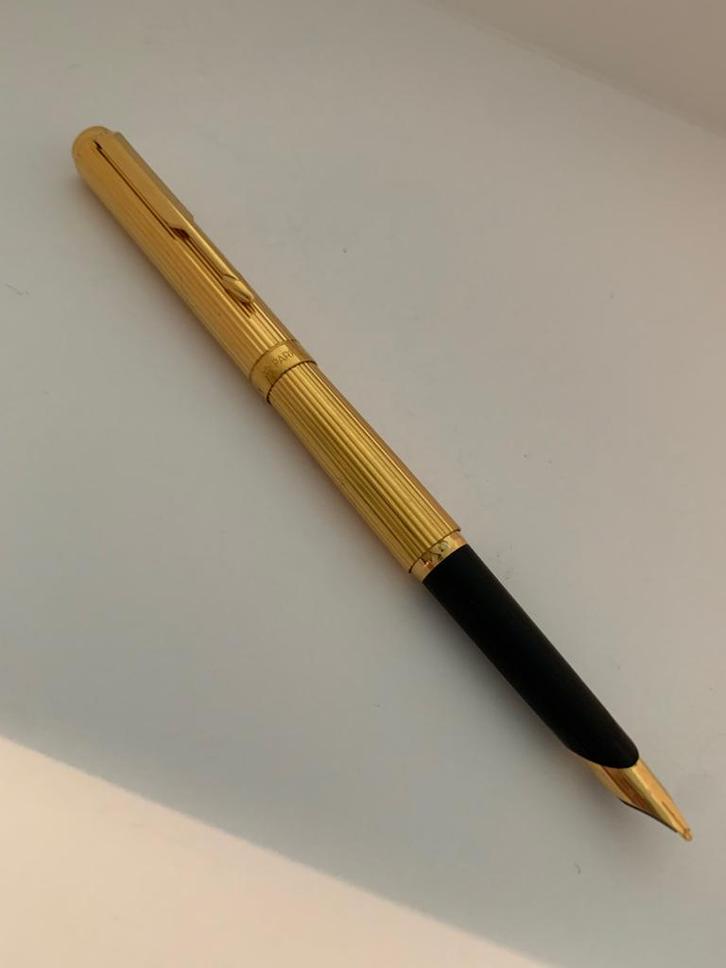 Parker 75 stylo plume plaqué or, Collections, Stylos, Comme neuf, Stylo, Parker, Enlèvement