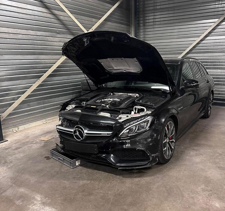 Mercedes-Benz C63 S AMG | 510 PK | Full led | 360 | Lane, Auto diversen, Ongevalwagen, Automaat, Benzine, Zwart