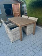 Teak tuintafel + 4 stevige tuinstoelen, Ophalen, Zo goed als nieuw