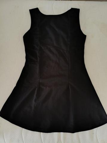Mooi dames jurkje  beschikbaar voor biedingen