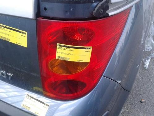 Achterlicht rechts van een Peugeot 1007, Auto-onderdelen, Verlichting, Peugeot, Gebruikt, 3 maanden garantie, Ophalen of Verzenden
