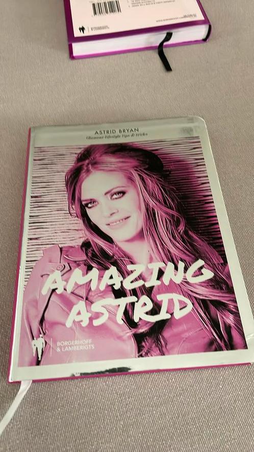 Katia Vlerick - Amazing Astrid, Boeken, Mode, Zo goed als nieuw, Ophalen of Verzenden