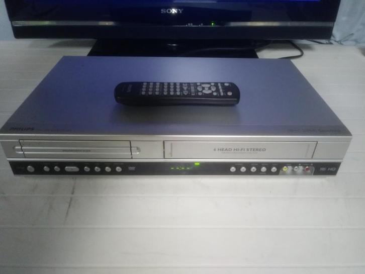 Philips DVP3350V combi DVD speler/VHS video recorder, Audio, Tv en Foto, Videospelers, Zo goed als nieuw, VHS-speler of -recorder