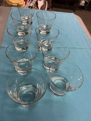 9 verres a cocktail ou dessert beschikbaar voor biedingen