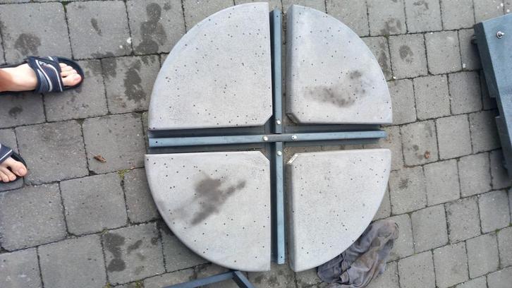 Strakke parasoltegels extra zwaar lichtgrijs, Tuin en Terras, Parasols, Zo goed als nieuw, Parasolvoet, Minder dan 1 meter, Ophalen