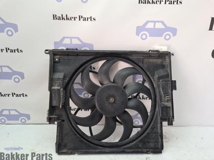 Boîtier ventilateur d'un BMW 1-Serie, Autos : Pièces & Accessoires, Climatisation & Chauffage, BMW, Utilisé, 3 mois de garantie