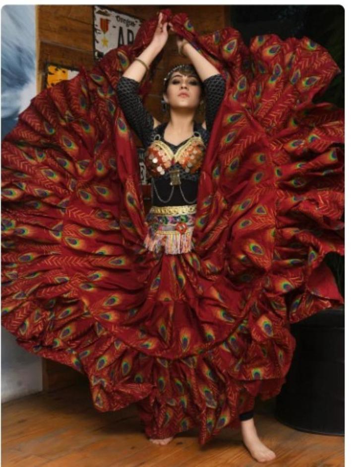 Jupe danse Gypsy bordeau à motif plumes de paon, Kleding | Dames, Rokken, Nieuw, Overige kleuren, Onder de knie, Ophalen of Verzenden