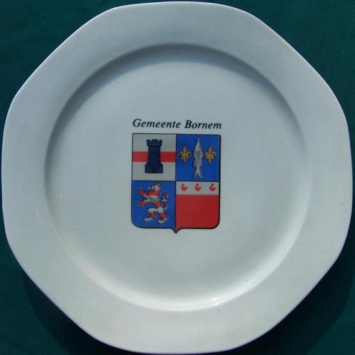 8-zijdig porseleinen bord-Bornem, Antiek en Kunst, Curiosa en Brocante, Ophalen of Verzenden