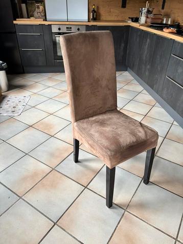 5 Eetkamer stoelen beschikbaar voor biedingen