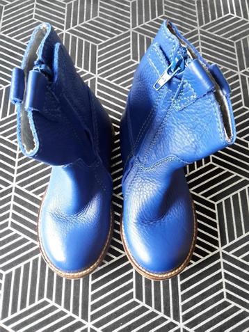 Mooie splinternieuwe laarsjes van JBC, maat 25, met rits beschikbaar voor biedingen