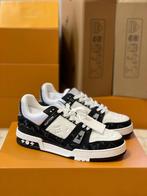 Verkoop, Kleding | Heren, Schoenen, Nieuw, Ophalen of Verzenden, Louis Vuitton