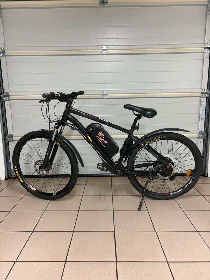 Vtt électrique avec gâghette d’accélération au pouce, Vélos & Vélomoteurs, Vélos | Hommes | Vélos de sport & Vélo de randonnée