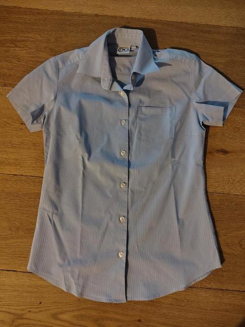 Bloes korte mouw - Uniform Ter Groene Poorte Brugge, Kleding | Dames, Blouses en Tunieken, Zo goed als nieuw, Maat 36 (S), Ophalen