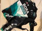 Bora Hansgrohe koerstenue, Ophalen, Zo goed als nieuw