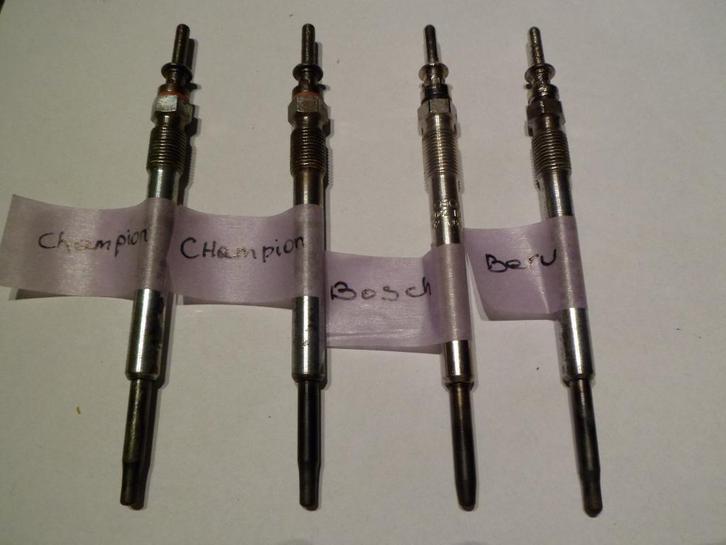 GLOEIBOUGIES Champion(2x), Bosch(1x), Beru(1x), Auto-onderdelen, Motor en Toebehoren, BMW, Opel, Saab, Gebruikt, Ophalen of Verzenden