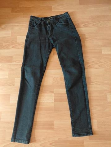 Zwarte Jeans maat 38 beschikbaar voor biedingen