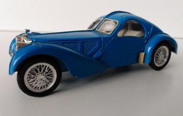 Brumm Bugatti T 57 SC Atlantic Blue Coupe 1938