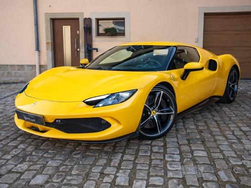 Ferrari 296 GTB/GIALLO TRIPLO STRATO/FULL CARBON/LIFT/JBL, Auto's, Ferrari, Bedrijf, Te koop, Overige modellen, ABS, Achteruitrijcamera