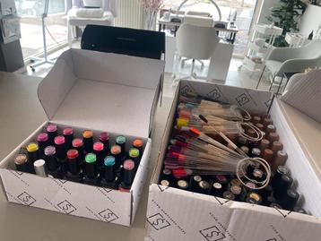 Verschillende Gellak kleuren beschikbaar voor biedingen