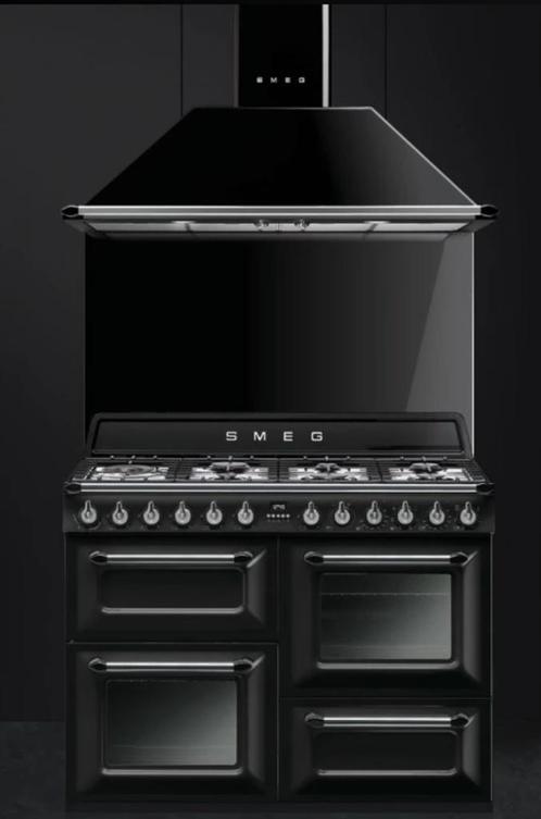 Smeg Fornuis Set - Weinig gebruikt - A+++, Elektronische apparatuur, Fornuizen, Zo goed als nieuw, Tussenbouw, Gas, 5 kookzones of meer