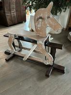 mooi vintage hobbelpaard, Ophalen