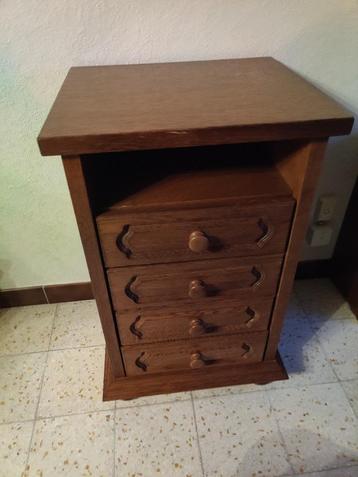 Meubels allerhande beschikbaar voor biedingen