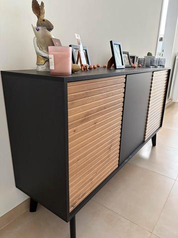 Dressoir beschikbaar voor biedingen