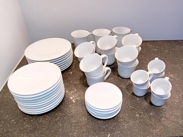 Alessi Toyo Ito service, Huis en Inrichting, Keuken | Servies, Nieuw, Kop(pen) en/of Schotel(s), Effen, Porselein, Ophalen