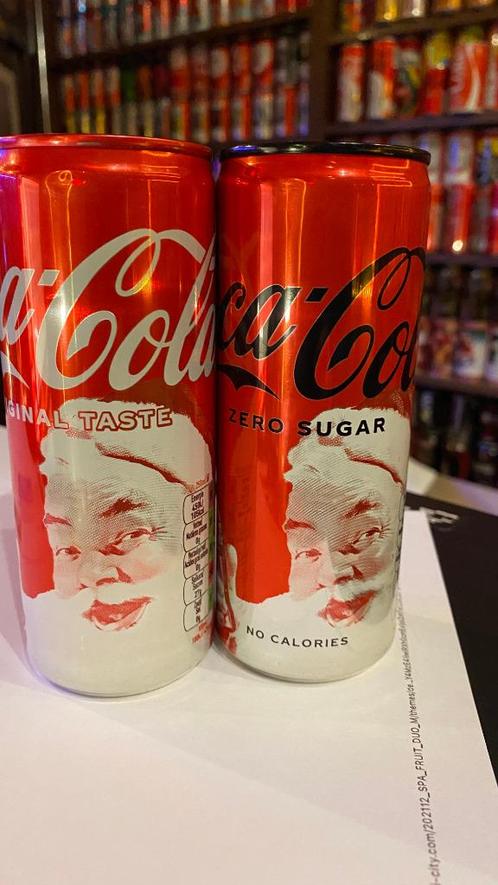 BELGIUM Coca-Cola Santa set 2021  met rode en zwarte deksel, Verzamelen, Merken en Reclamevoorwerpen, Ophalen of Verzenden