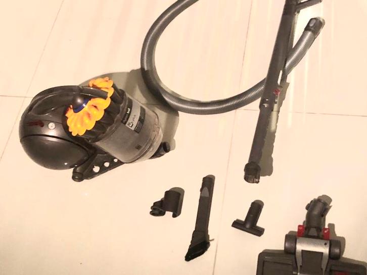 A SAISIR - Aspirateur Dyson DC37C – Parquet/Multi-surfaces, Elektronische apparatuur, Stofzuigers, Zo goed als nieuw, Stofzuiger