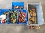 Lot kranen, 5 bakken, Ophalen, Nieuw
