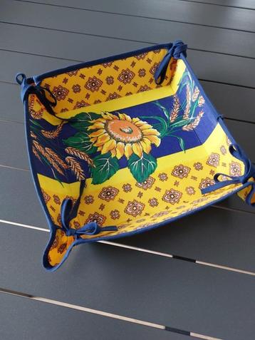 Panier à pain provençal beschikbaar voor biedingen