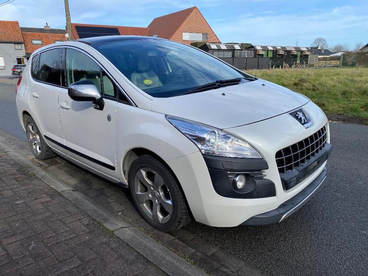 Peugeot 3008 1.6hdi Roland Garros-pano -headup -leder -navi, Autos, Peugeot, Entreprise, Achat, ABS, Airbags, Air conditionné