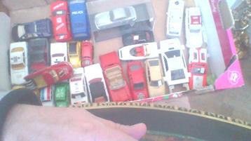 Divers voiture (corgi matchbox majorette prix la pièce  beschikbaar voor biedingen
