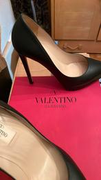 Schoenen Valentino, Kleding | Dames, Pumps, Zwart, Ophalen of Verzenden, Zo goed als nieuw