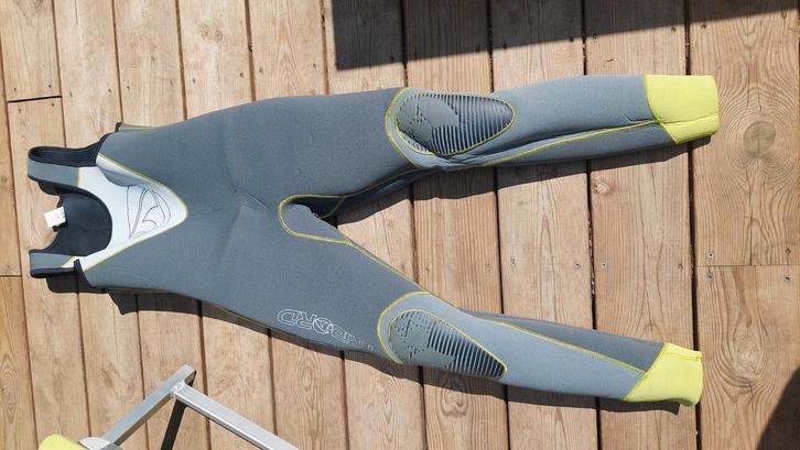 Tribord 7mm duikpak maat M, Watersport en Boten, Duiken, Zo goed als nieuw, Duikpak, Ophalen