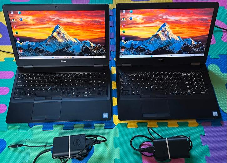 2 stuk identieke Dell-laptops/ i5-6200U/8gb ddr4/128gb ssd/, Computers en Software, Laptop-opladers, Zo goed als nieuw, Ophalen
