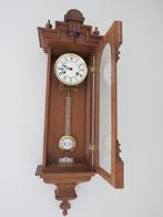 Vintage RA-slingerklok, Ophalen, Zo goed als nieuw, Analoog, Wandklok