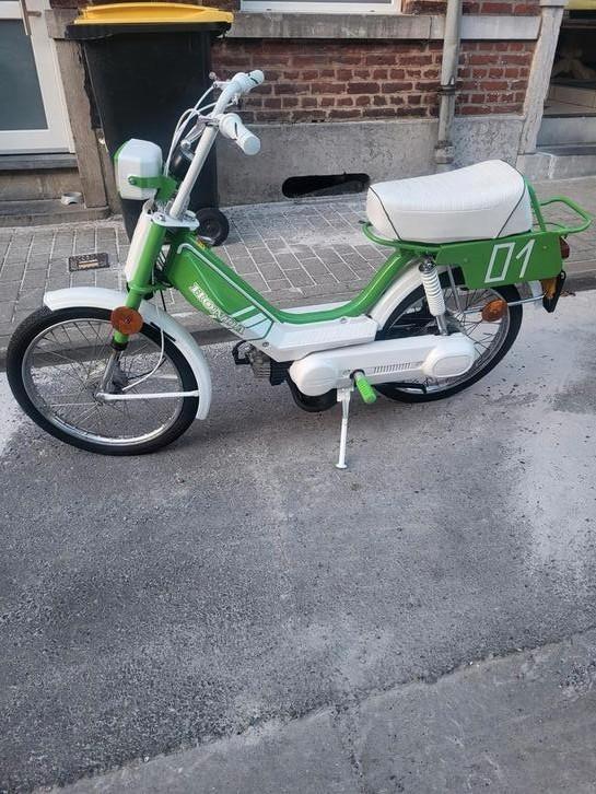 Camino (klasse a met Behva-papier), Fietsen en Brommers, Brommers | Honda, Zo goed als nieuw, Ophalen