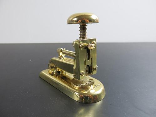 El Casco nietmachine goud M-5L 23 karaat, Antiek en Kunst, Kunst | Designobjecten, Ophalen of Verzenden