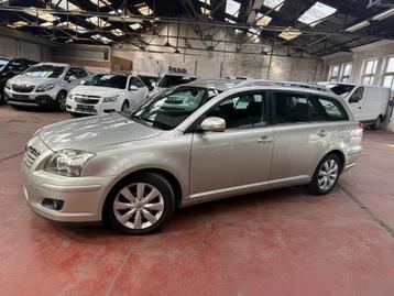 Toyota Avensis 1800cc Benzine met 95000KM*1 jaar garantie* beschikbaar voor biedingen