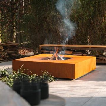 Table à feu, brasero, corbeille à feu en acier Corten disponible aux enchères