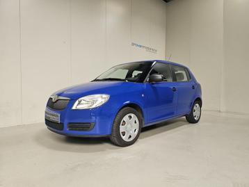 Skoda Fabia 1.2 Benzine - GPS - Radio/CD- Goede Staat beschikbaar voor biedingen