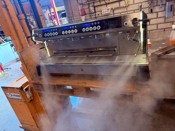 Espresso Professionele  conti monte carlo 3 top staat, Zakelijke goederen, Horeca | Keukenapparatuur, Ophalen