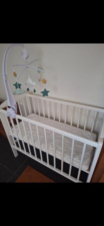 Baby bedje beschikbaar voor biedingen