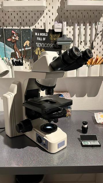 Microscope d'analyse d'amiante